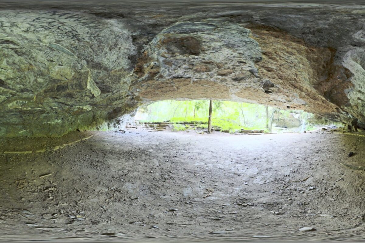 Hiker's Cave HDRI