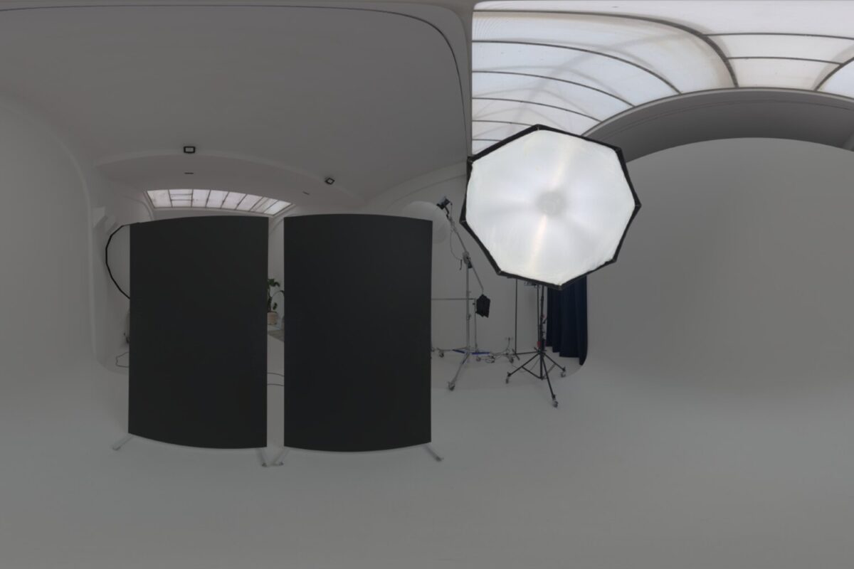 White Studio 05 HDRI